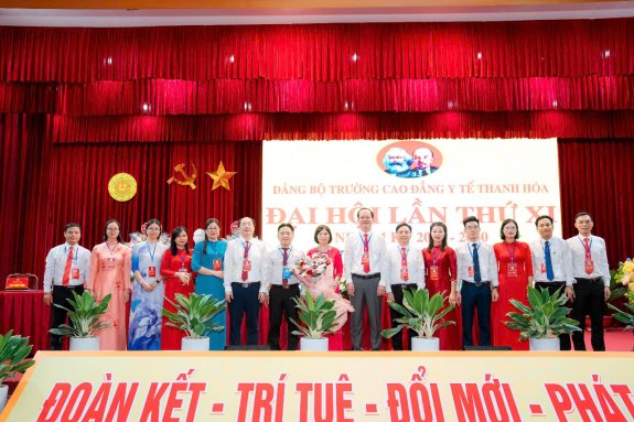 TRƯỜNG CAO ĐẲNG Y TẾ THANH HÓA LONG TRỌNG TỔ CHỨC THÀNH CÔNG ĐẠI HỘI ĐẢNG BỘ LẦN THỨ XI, NHIỆM KỲ 2025–2030