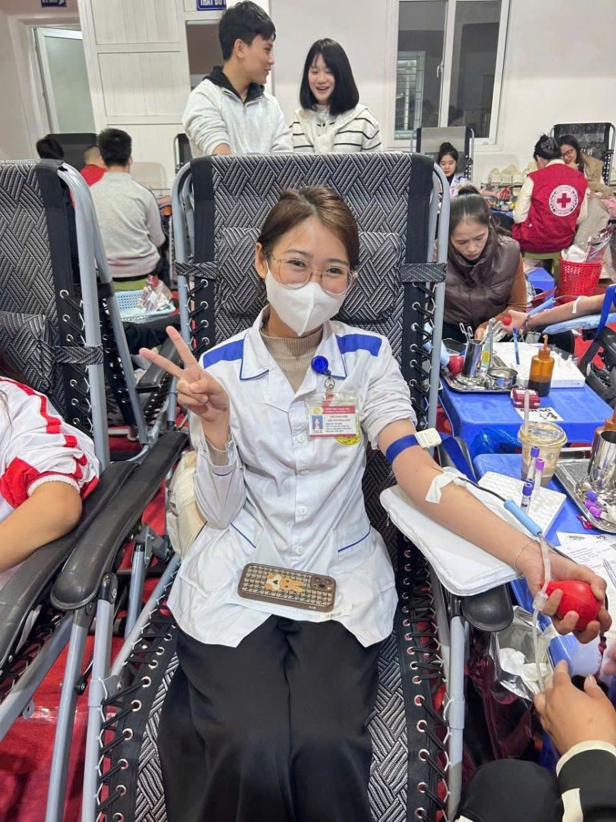z7405925480437_91267d861e4d86479b7b9a435a5f83cd.jpg