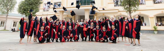 CÔNG KHAI DỰ KIẾN DANH SÁCH SINH VIÊN CÁC LỚP DƯỢC K12 VÀ THI LẠI DƯỢC K11, K10, K9 ĐƯỢC CÔNG NHẬN TỐT NGHIỆP TRONG THÁNG 9 NĂM 2025 